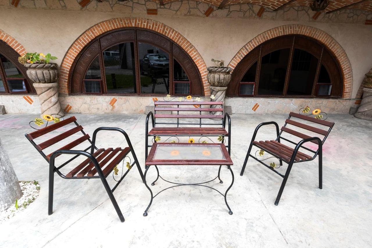 Hotel Hacienda Tonalmain, Central Nueva Tonala  Bagian luar foto