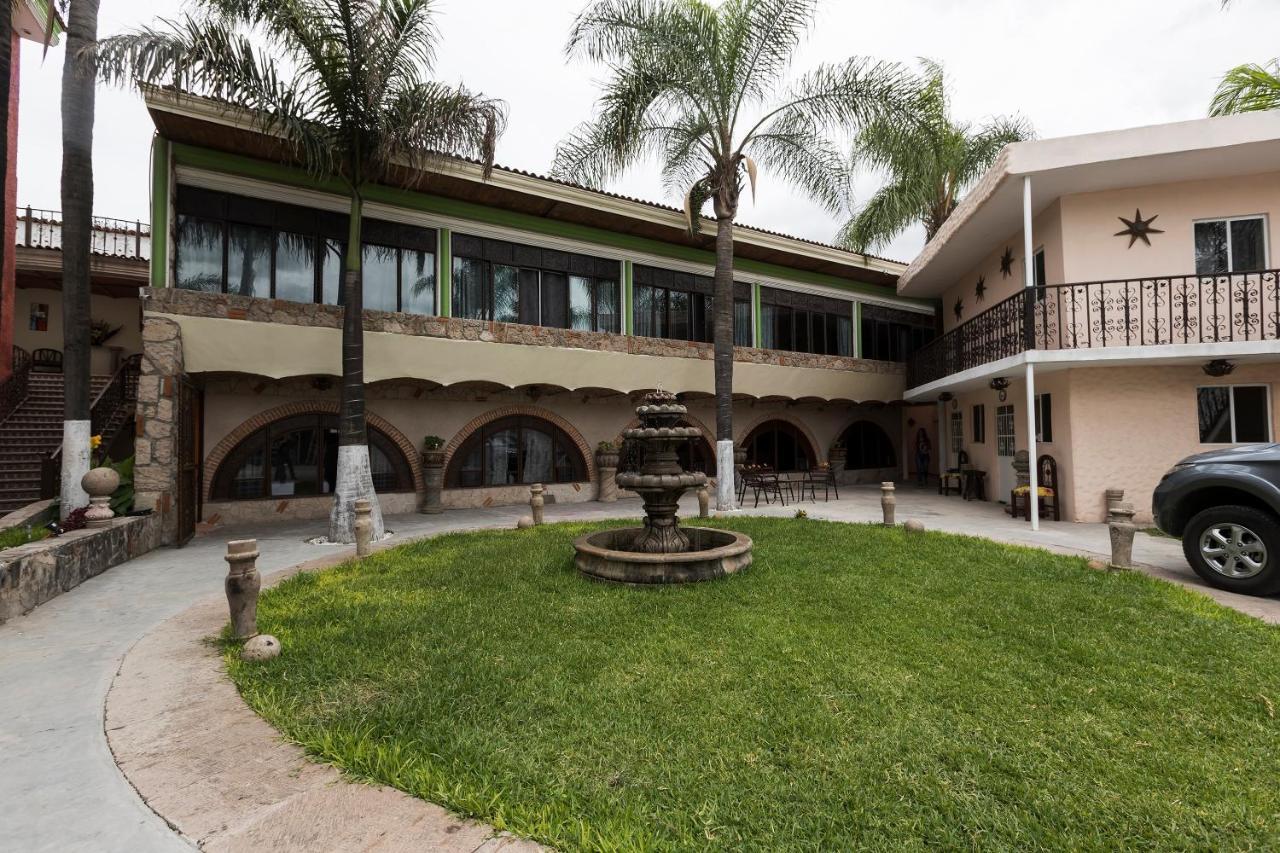 Hotel Hacienda Tonalmain, Central Nueva Tonala  Bagian luar foto